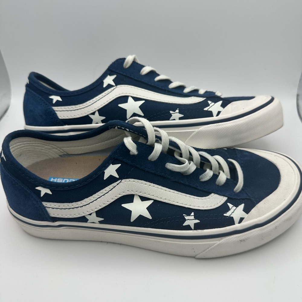 Vans - Ultra Cush Navy Blue with White Stars
